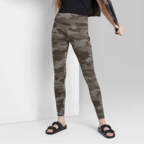 Women's High-Waisted Ultra Soft Leggings - Wild Fable™ Size M, XL - Picture 4 of 4